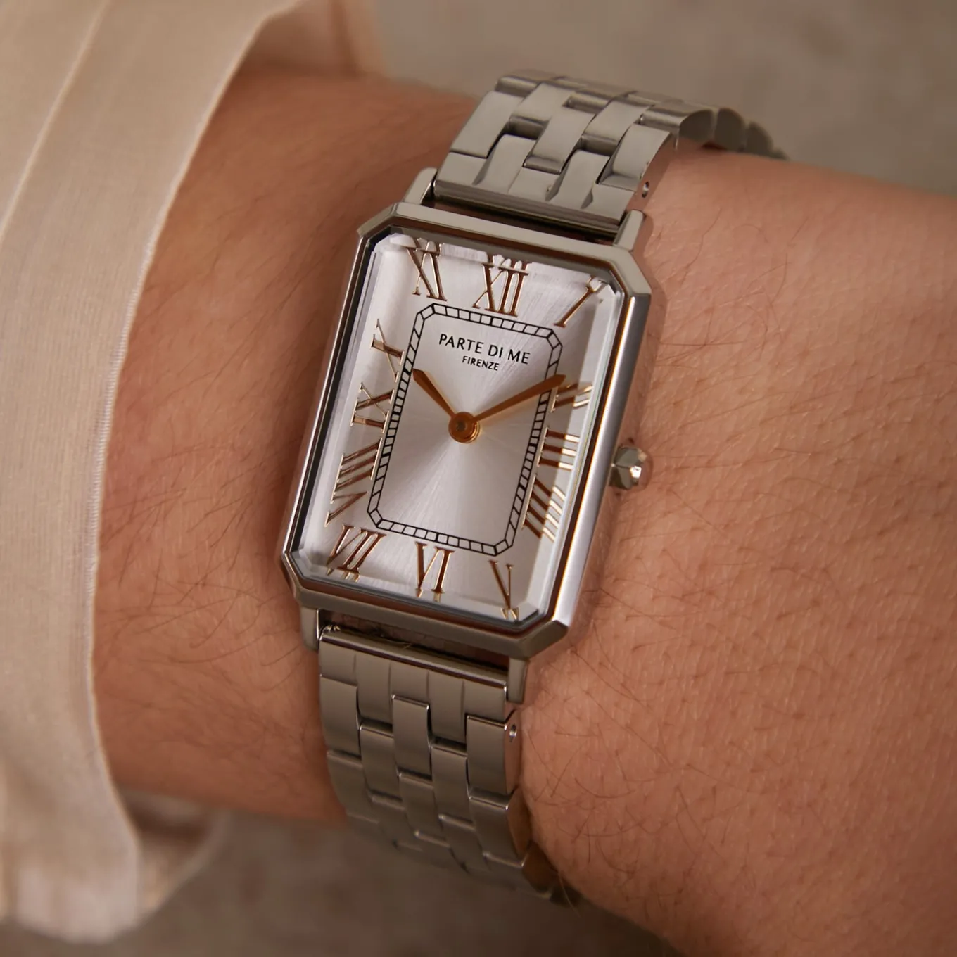 orologio_rechthoekig_dame_1-20.webp Orologio rechthoekig dameshorloge zilverkleurig