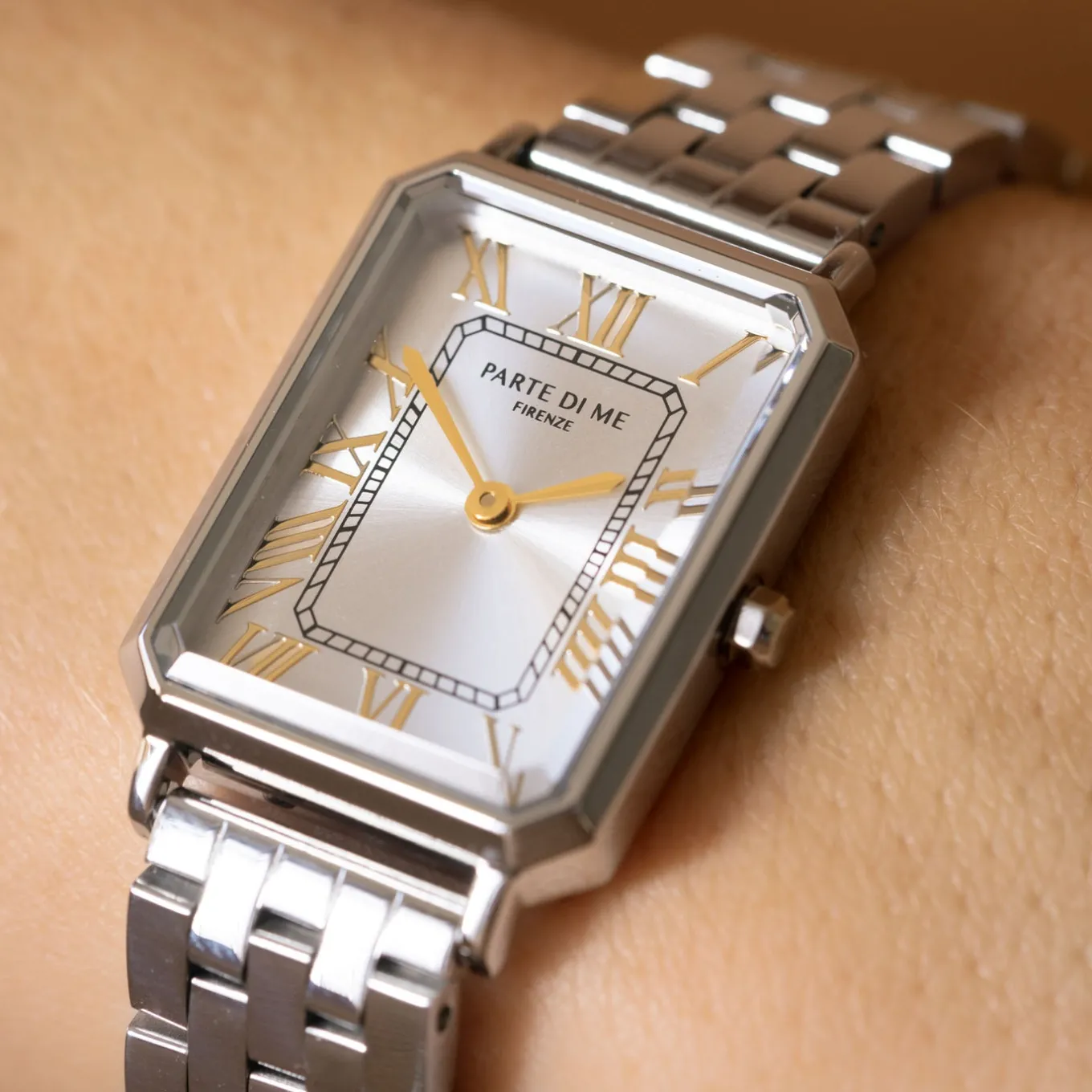 orologio_rechthoekig_dame_2-20.webp Orologio rechthoekig dameshorloge zilverkleurig