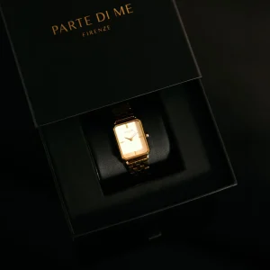 Orologio rechthoekig dameshorloge goudkleurig en zwart