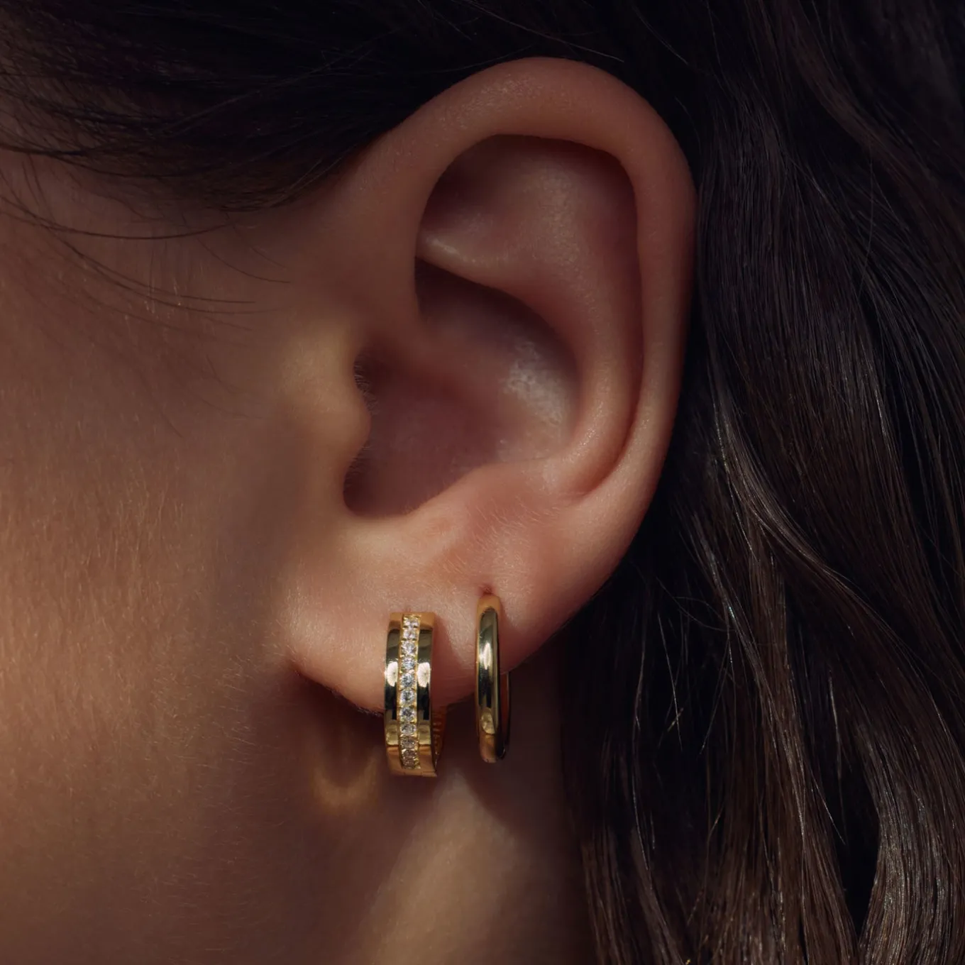 sorprendimi__sterling_zil_2-37.webp Sorprendimi 925 sterling zilveren gold plated orringen met zirkonia stenen